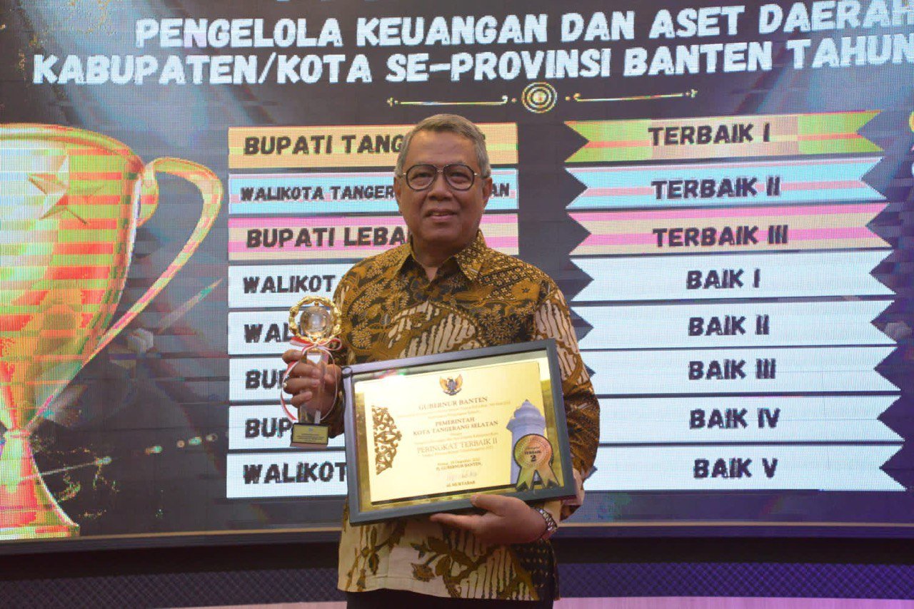 Pemkot Tangsel Raih Penghargaan Terbaik ke-II dalam Pengelolaan Keuangan dan Aset Daerah