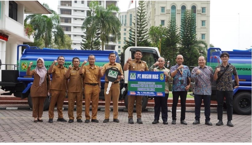 Musim Mas Donasikan 3 Unit Mobil Tangki Air Kepada Pemkot Medan